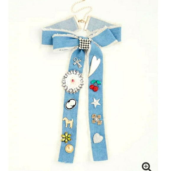 OVERSIZE DENIM CHARM BOW NECKLACE
